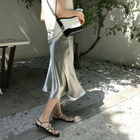 Silver Trumpet Skirt - Picture 1 of 1